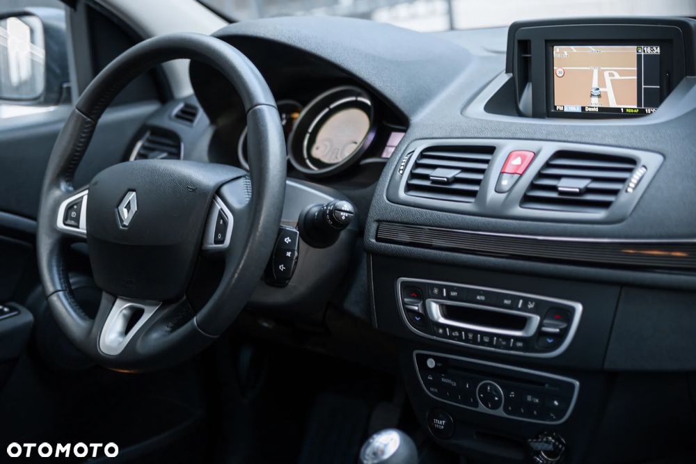 Renault Megane 1.5 dCi Dynamique - 8