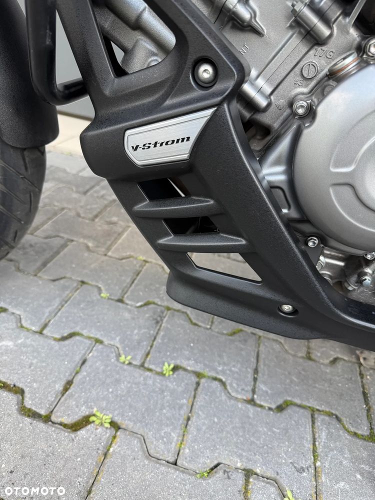 Suzuki V-STROM - 14