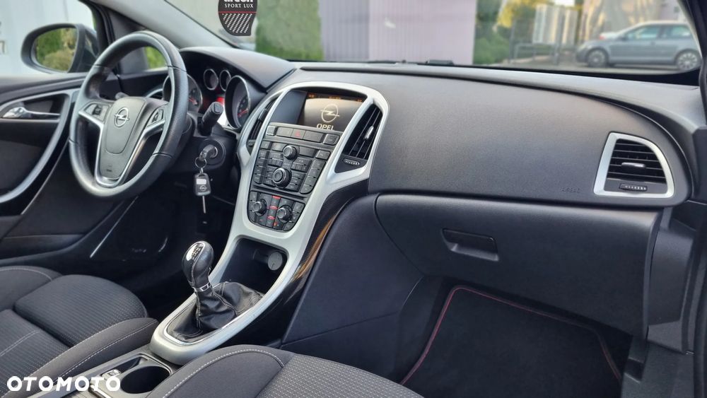 Opel Astra 1.4 Turbo Edition - 12