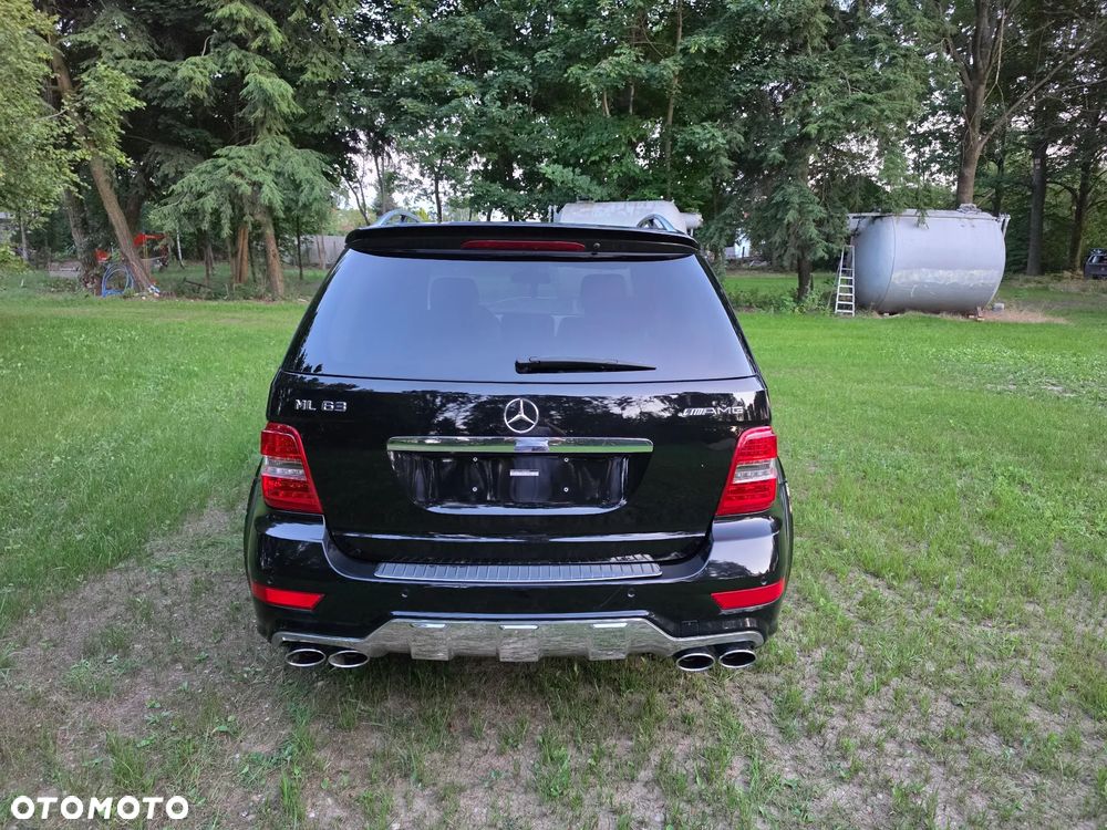 Mercedes-Benz ML 63 AMG 4Matic 7G-TRONIC 10th Anniversary - 5