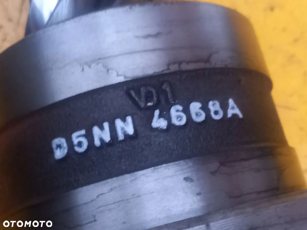 Atak 8x45 dyferencjał mostu tył tylnego New Holland 6640 - 8