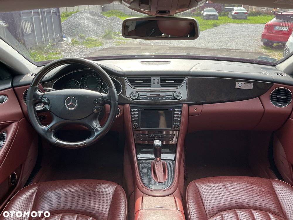 Mercedes-Benz CLS - 9