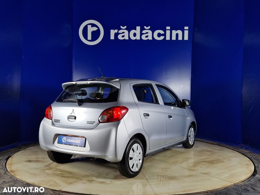 Mitsubishi Space Star - 9