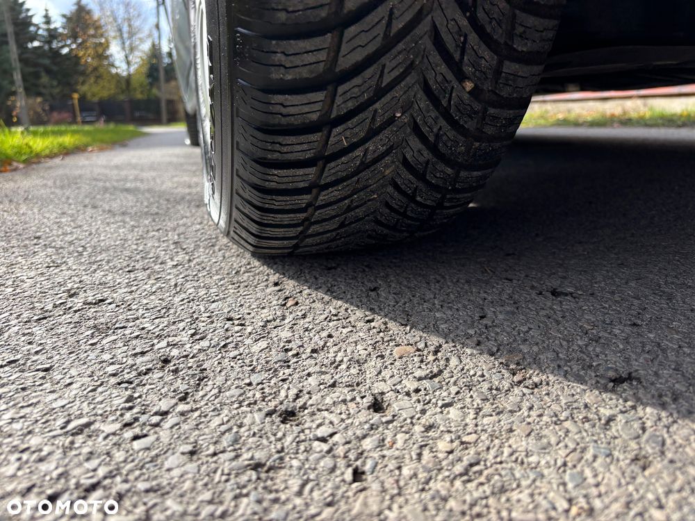 Skoda Superb 2.0 TDI SCR Essence DSG - 23