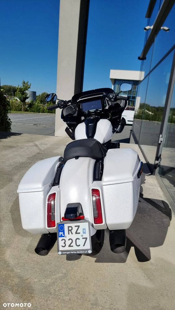 Harley-Davidson Touring Road Glide - 3