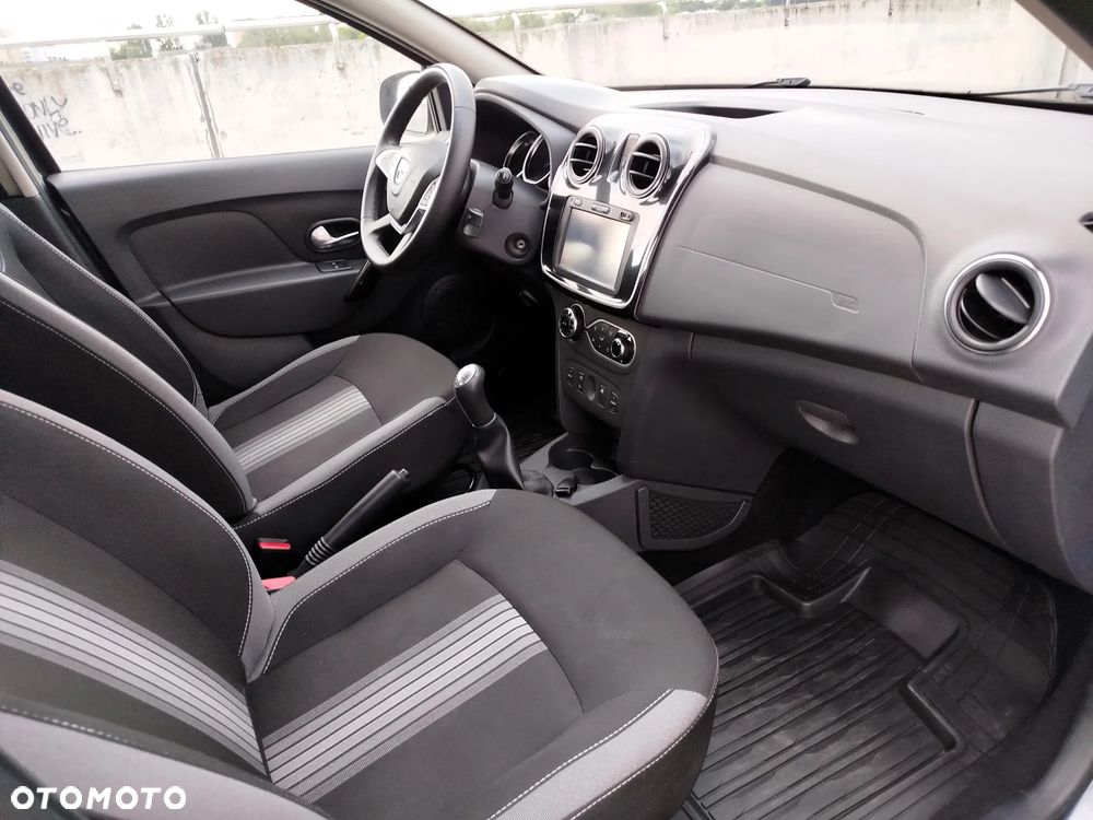 Dacia Sandero Stepway TCe 90 (S&S) Celebration - 12