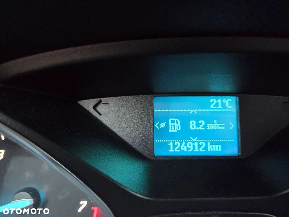 Ford Kuga - 26