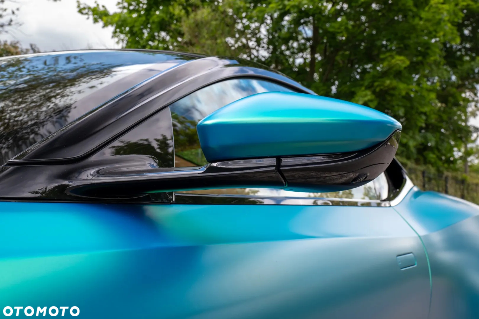 Aston Martin DB11 Standard - 13