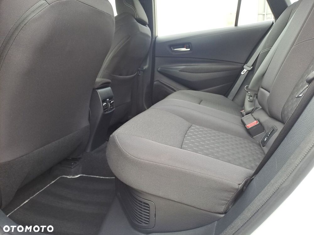 Toyota Corolla 1.8 Hybrid Comfort - 23