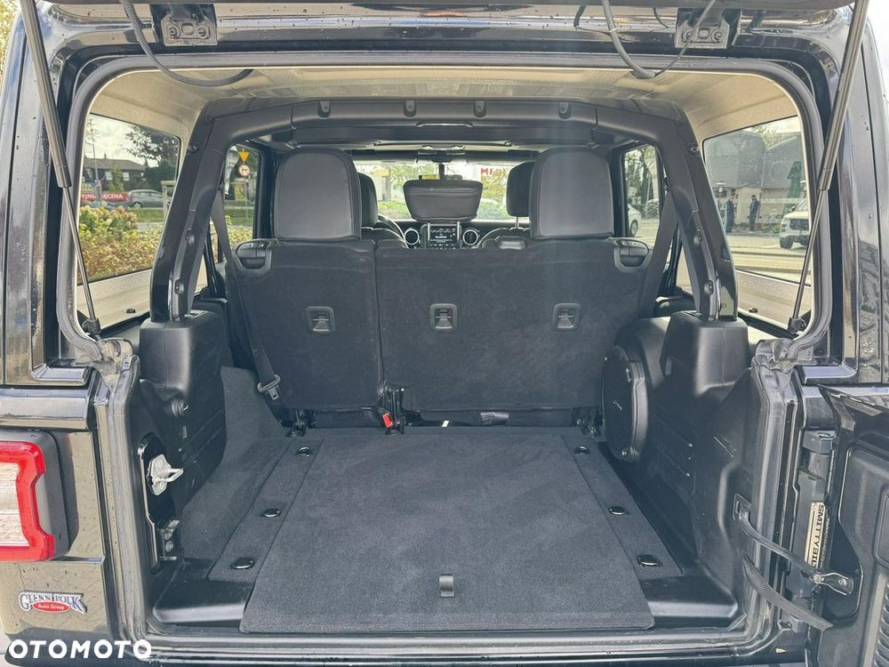 Jeep Wrangler - 20