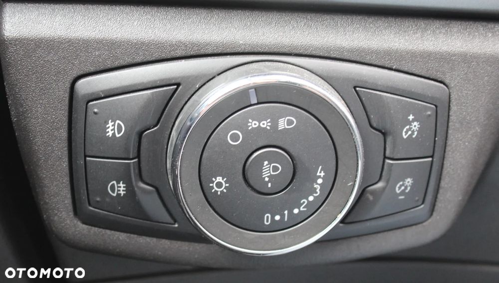 Ford Mondeo 2.0 TDCi Titanium - 34