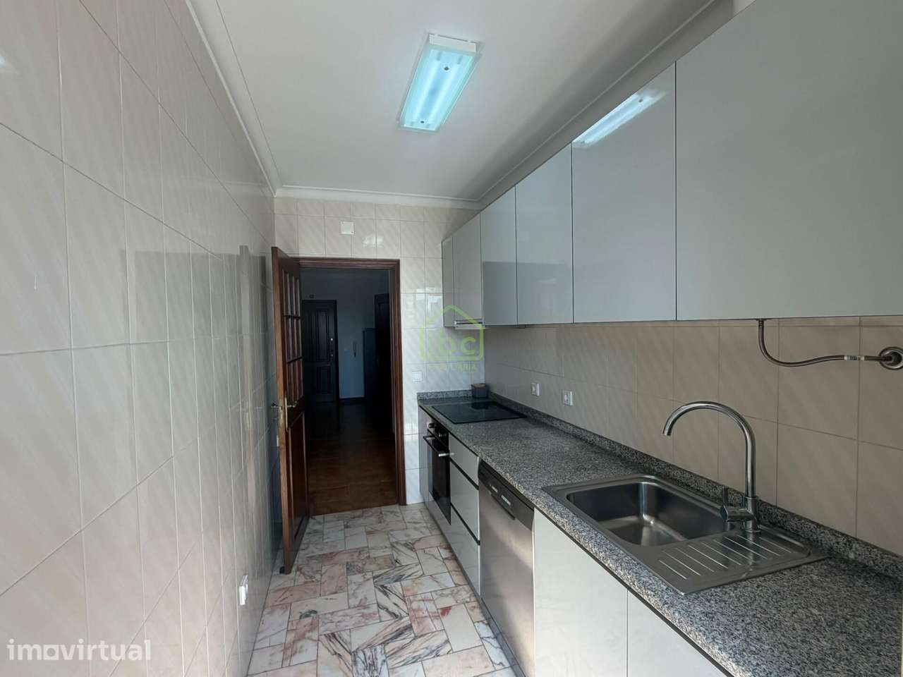 Apartamento T1+1 | Póvoa de Varzim - Grande imagem: 4/32