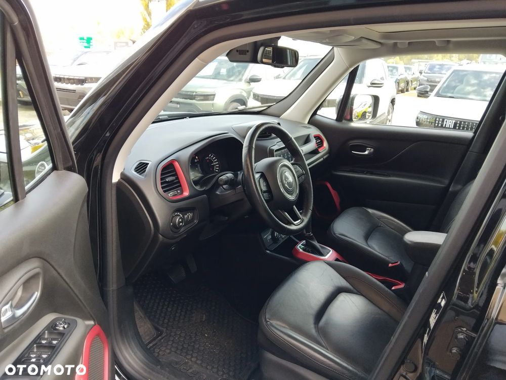 Jeep Renegade - 8
