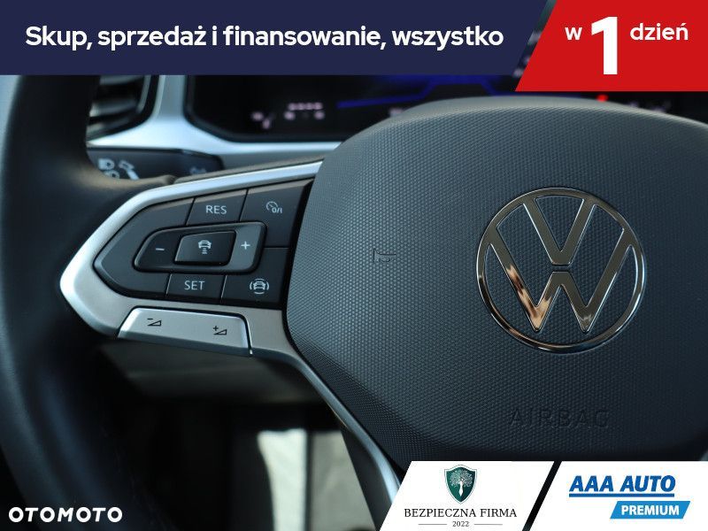 Volkswagen T-Roc - 18