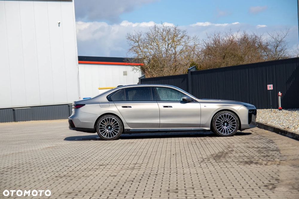 BMW Seria 7 - 9