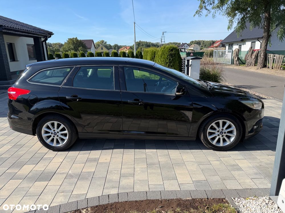 Ford Focus Turnier 1.5 EcoBlue Start-Stopp-System TITANIUM - 3