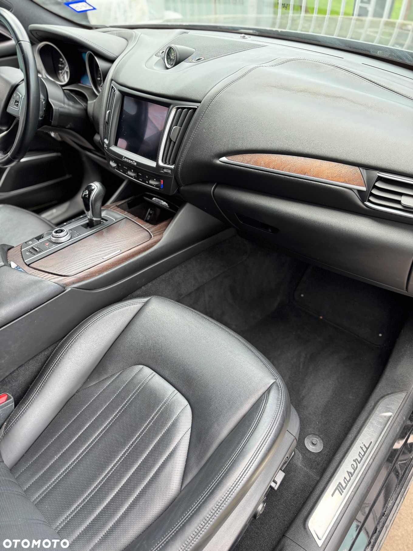 Maserati Levante Q4 Executive - 35