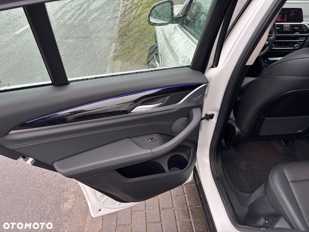 BMW X4 xDrive20i GPF xLine sport - 11