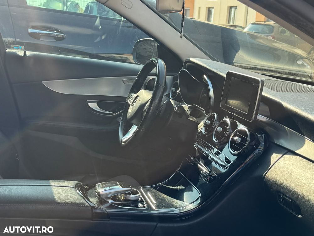 Mercedes-Benz C - 13