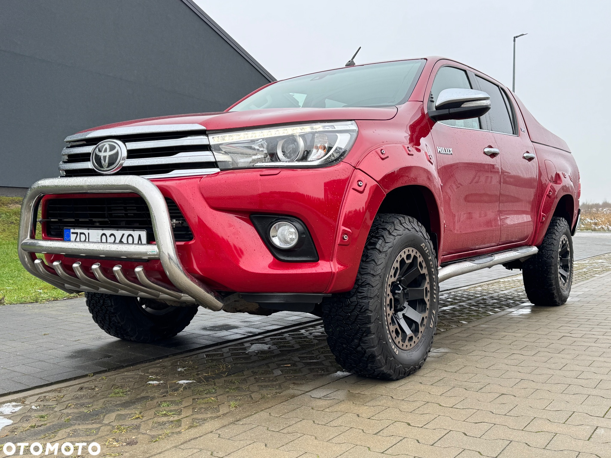Toyota Hilux 2.4 D-4D Double Cab SR5 4x4