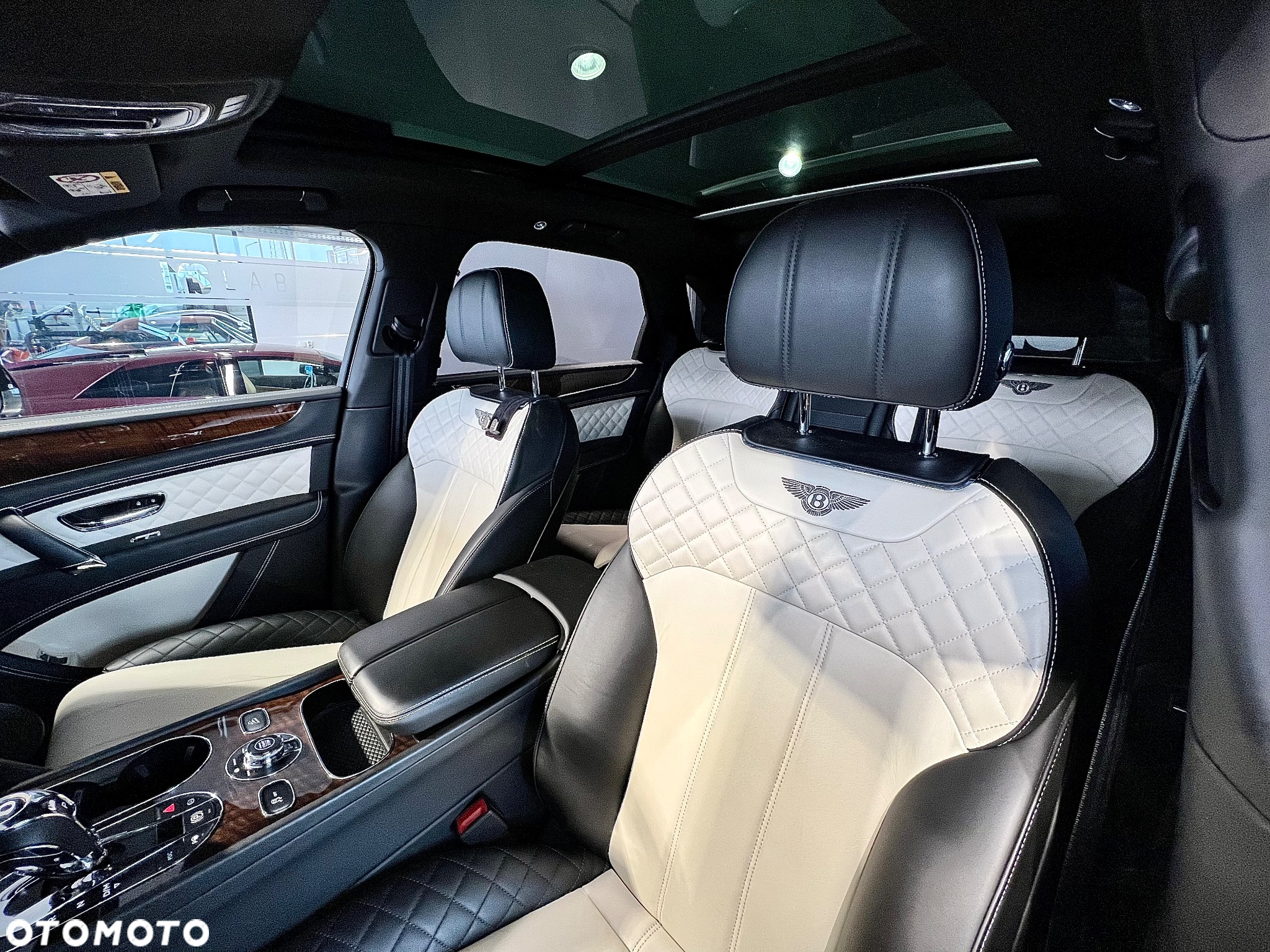 Bentley Bentayga - 6