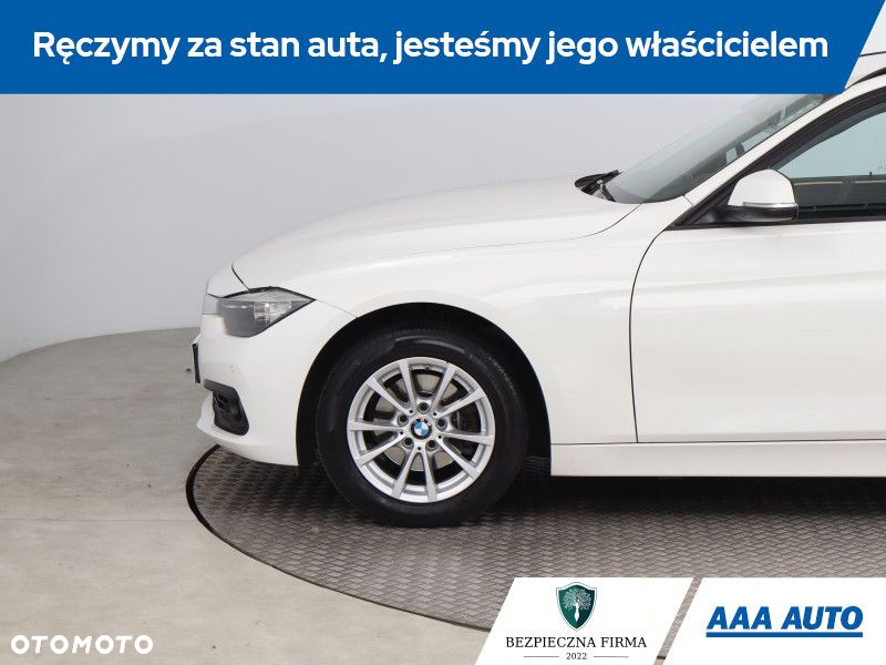 BMW Seria 3 - 16