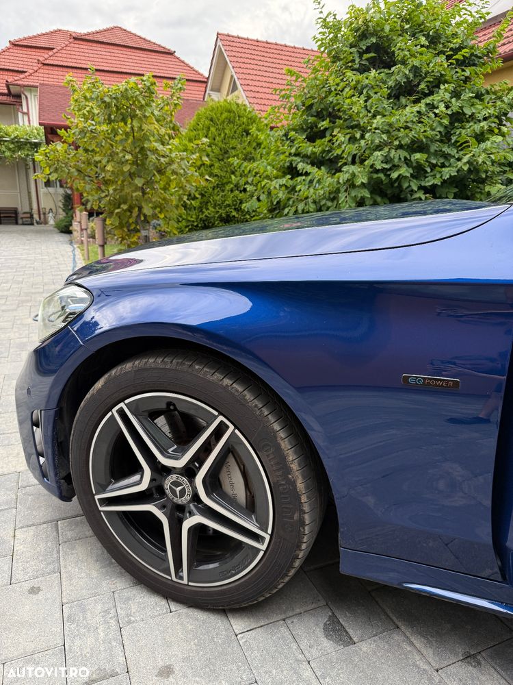 Mercedes-Benz C 300 e T 9G-TRONIC AMG Line - 27