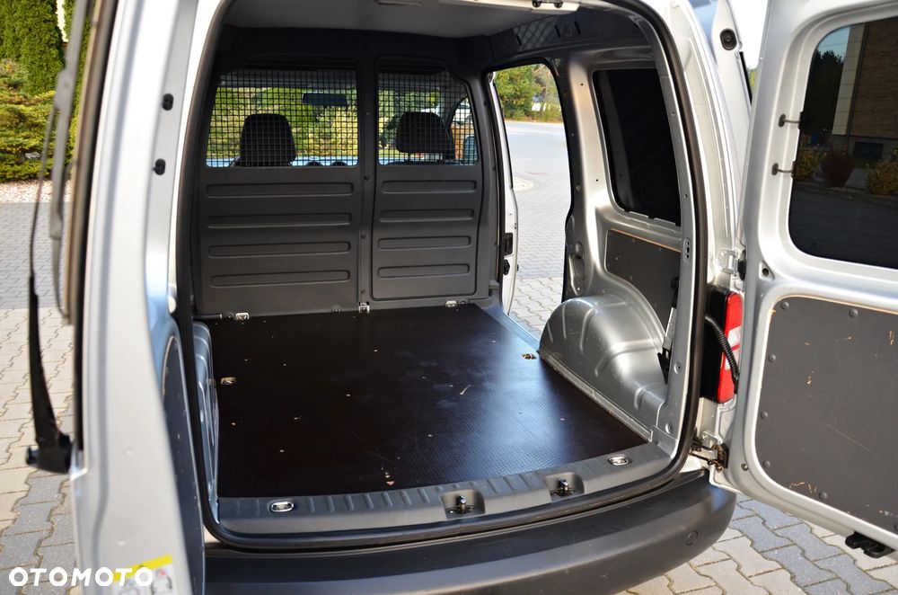 Volkswagen Caddy - 10