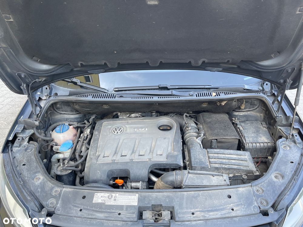 Volkswagen Touran 2.0 TDI DPF Highline DSG - 23