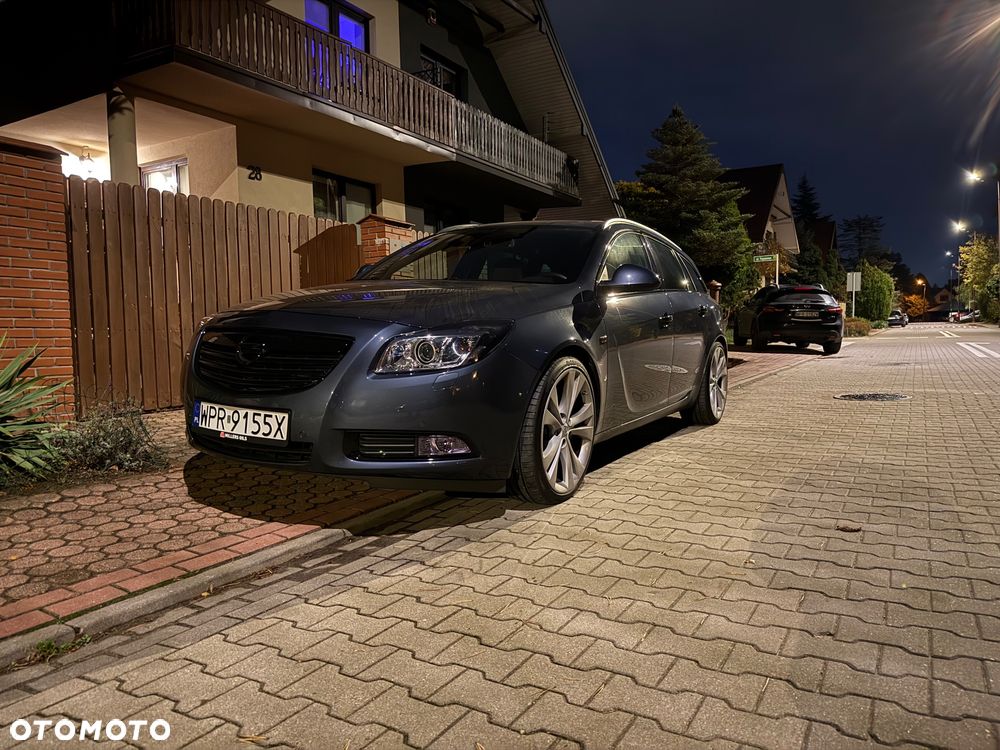 Opel Insignia - 1
