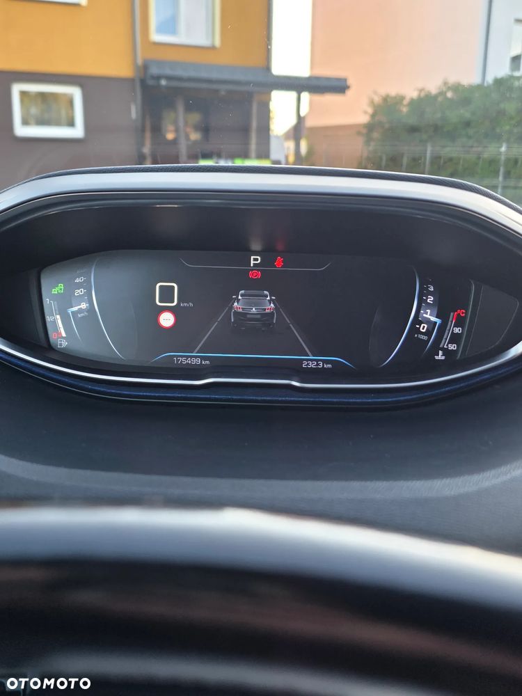 Peugeot 3008 1.6 BlueHDi Allure S&S EAT6 - 13