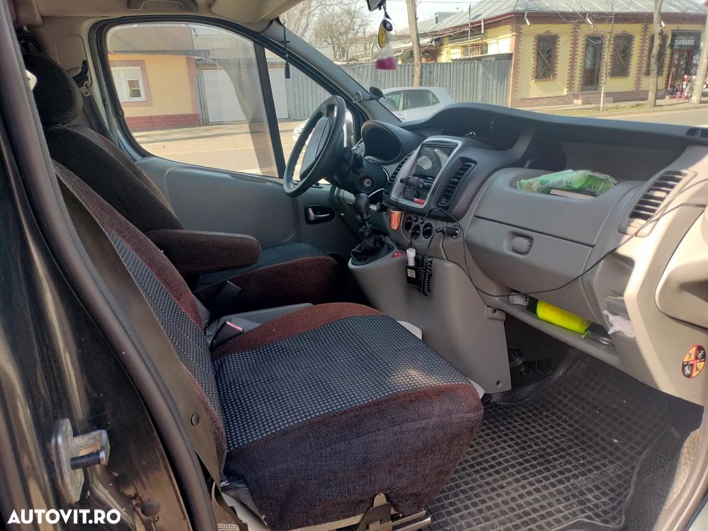 Renault Trafic Passenger L1H1 Authentique - 9