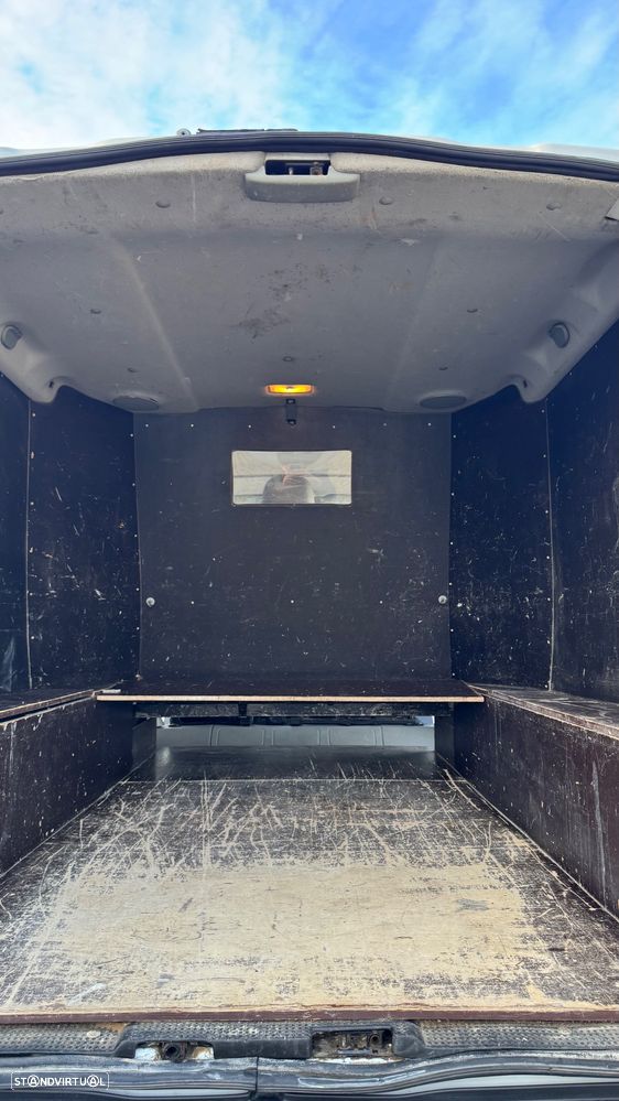 Opel VIVARO - 21