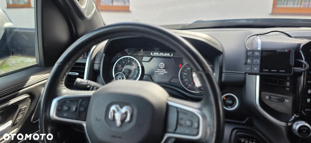 RAM 1500 - 16