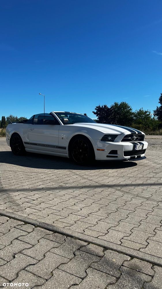 Ford Mustang 3.7 V6 Premium - 11
