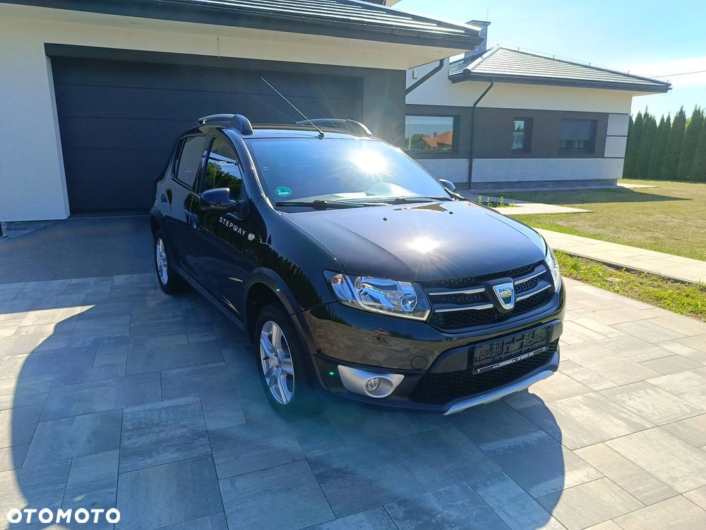 Dacia Sandero TCe 90 Celebration - 1