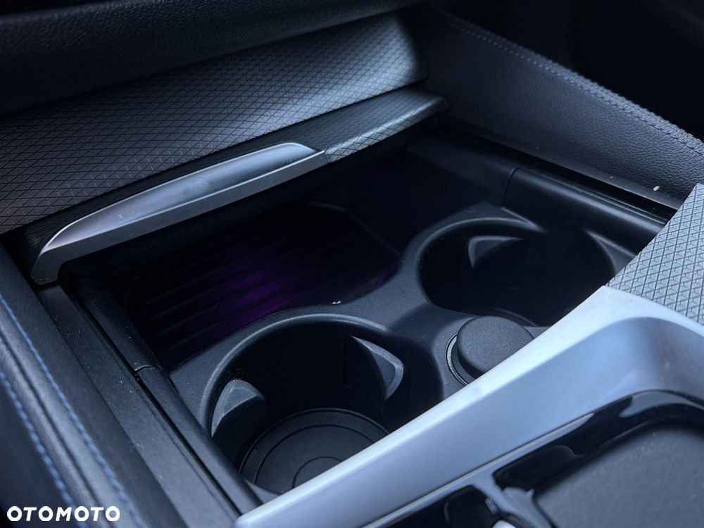 BMW Seria 5 520d xDrive - 13