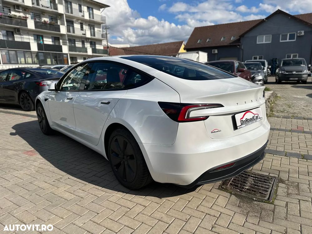 Tesla Model 3 Standard Reichweite Plus Hinterradantrieb - 3