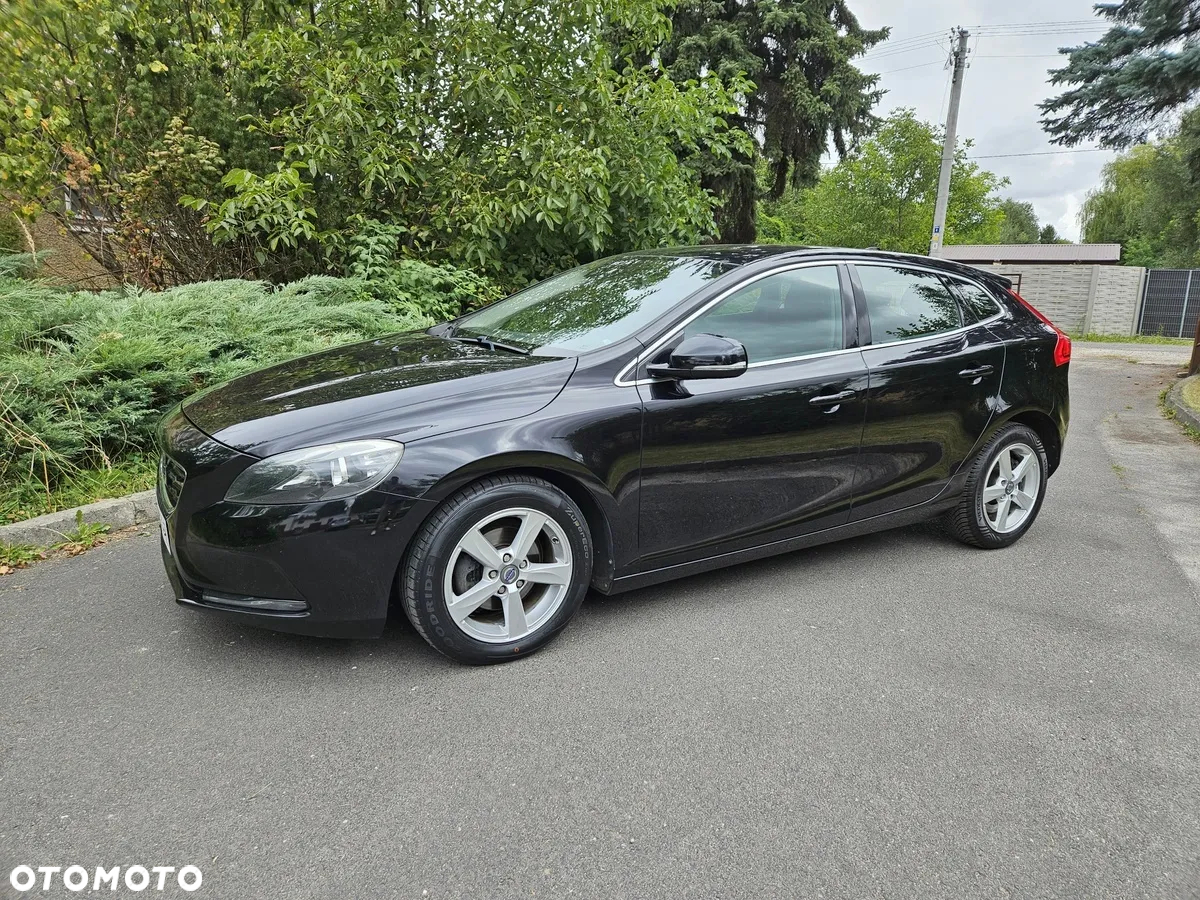 Volvo V40 D2 Momentum - 32