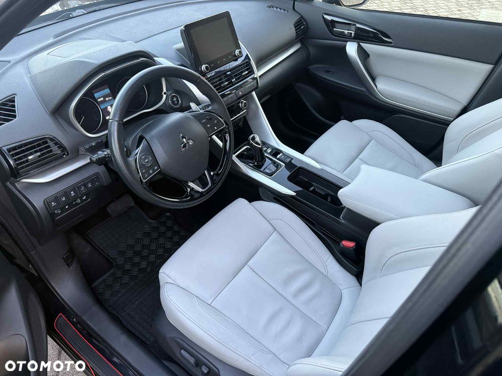 Mitsubishi Eclipse Cross 2.4 PHEV Instyle Plus - 24