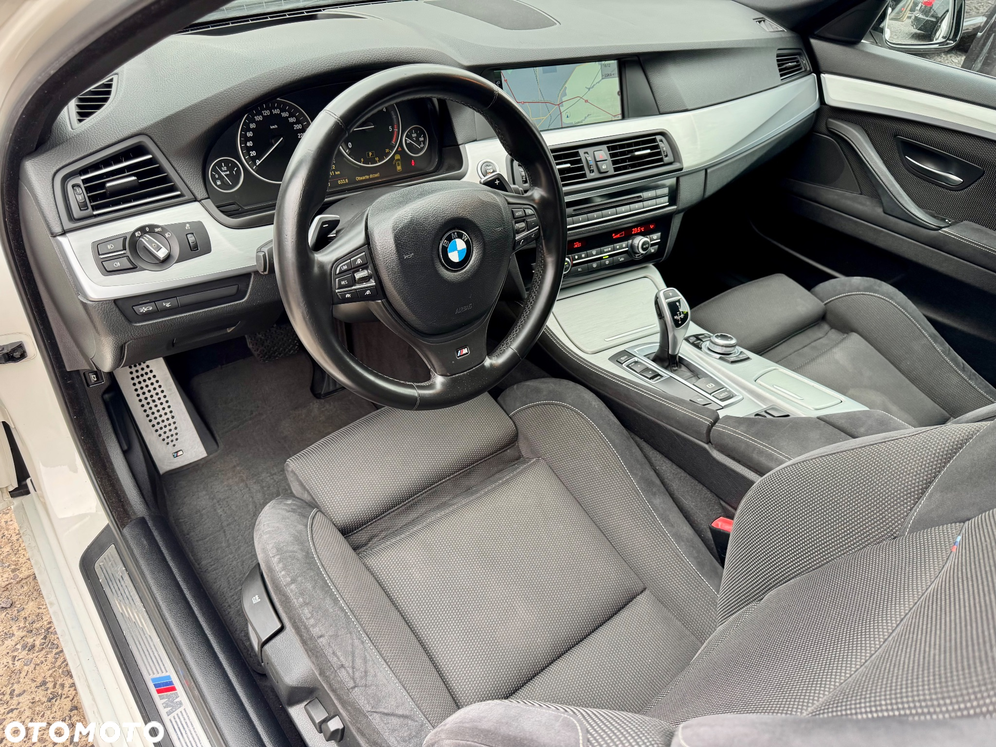 BMW Seria 5 520d Touring Sport-Aut - 13
