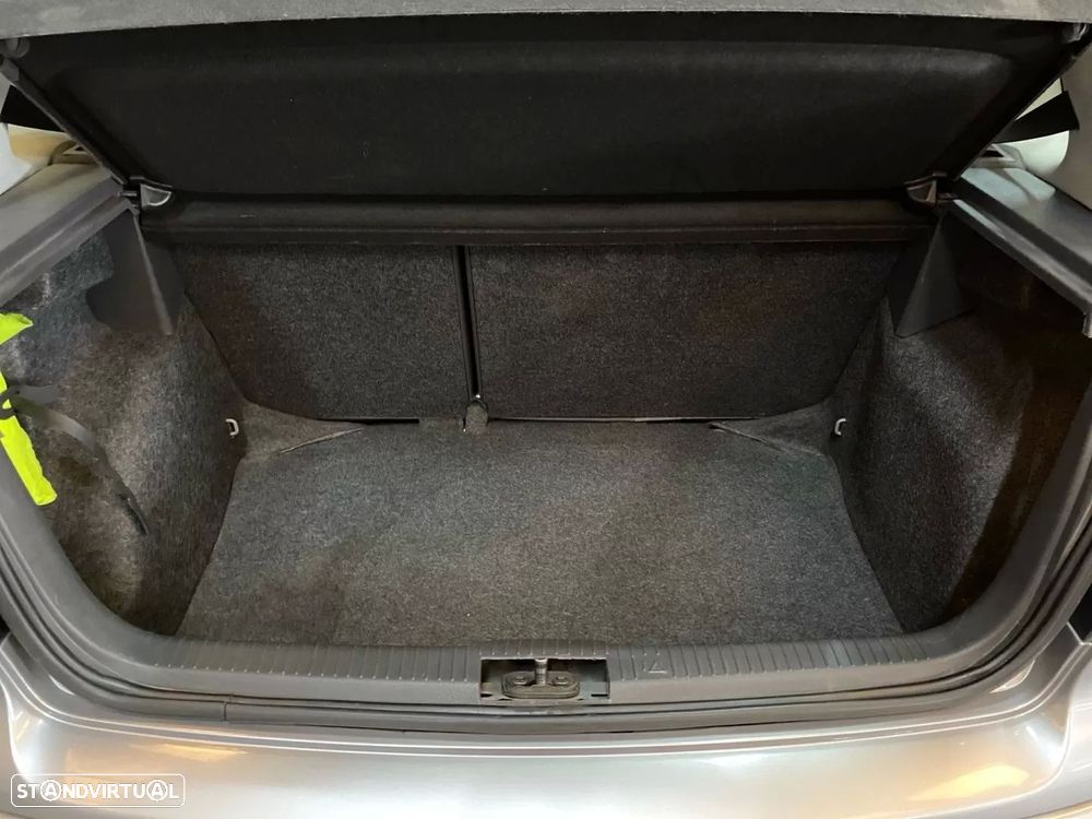 VW Polo 1.4 TDi Confortline - 20