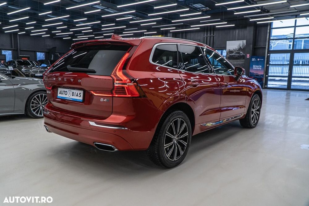 Volvo XC 60 B4 MHEV AT8 AWD Momentum Pro - 8