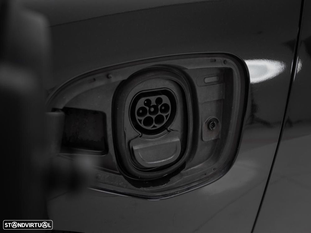 Jaguar I-Pace - 13