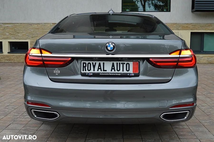 BMW Seria 7 730d xDrive - 11