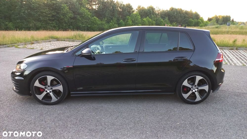 Volkswagen Golf GTI BlueMotion Technology - 4