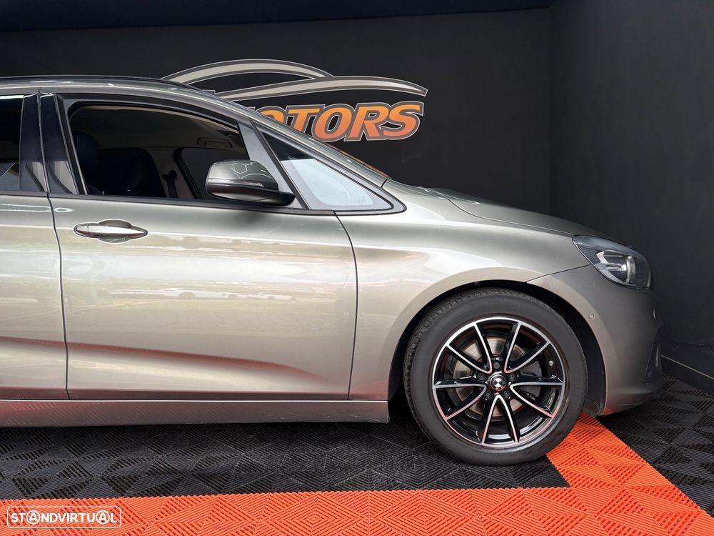 BMW 218 Active Tourer d Line Sport - 23