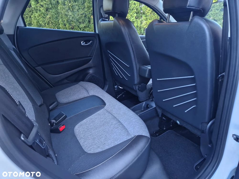 Renault Captur - 31