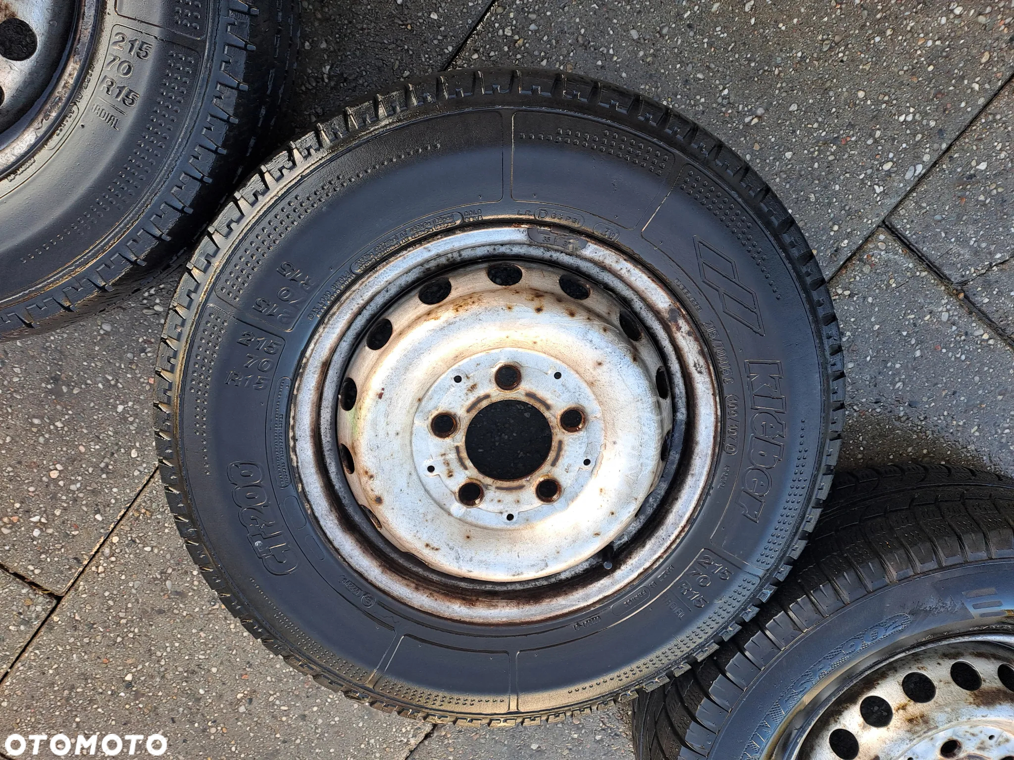 Mercedes Sprinter komplet felg z oponami225/70 R15C 5x112 - 7