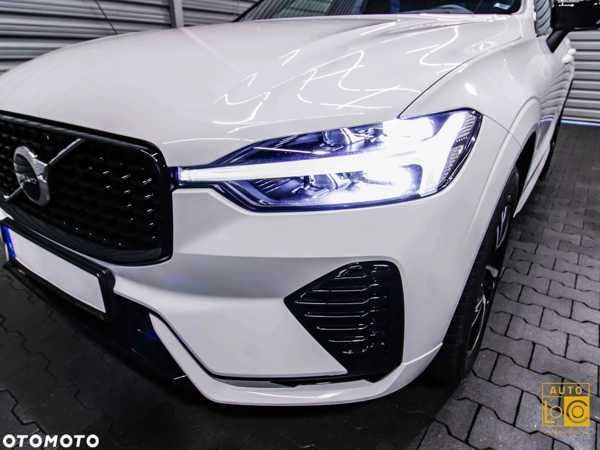 Volvo XC 60 B4 B R-Design - 37